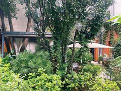 -谷咖啡·鲜花绿植花园餐厅