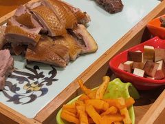 -有红鸡毛店·川菜(建设路店)