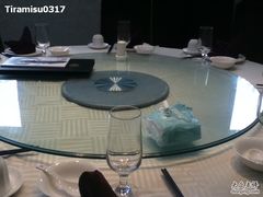 包厢-京食源烧鸽子