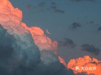 这晚霞美得就像真的一样！