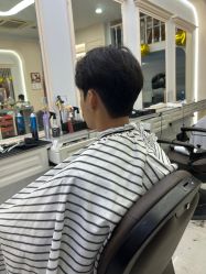 -尤司男士国潮理发馆