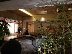 -汤泉良子(金源店)