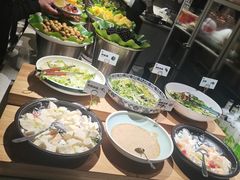 自助取餐区-钱小奴海鲜自助黑金店(杭州滨江龙湖店)