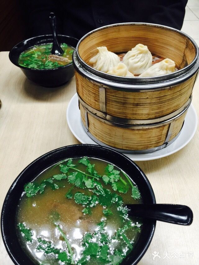 王家沙点心店(南京西路总店)蟹粉小笼图片