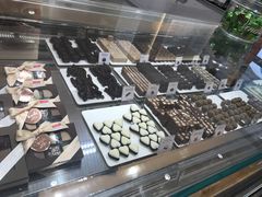 -VENCHI 闻绮(上海佛罗伦萨小镇店)
