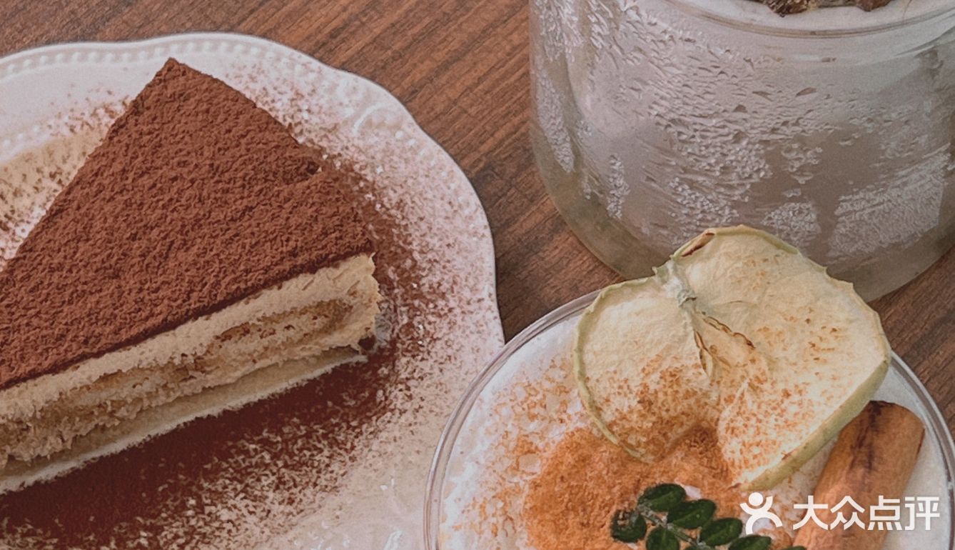 中山探店｜小巷子里的小清新奶油绿咖啡店☘️