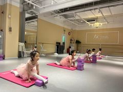 -炫艺舞蹈培训中心(枫尚奥特莱斯店)