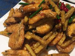 -小鱼儿海鲜港(新村十区店)