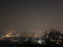-鬼笑石后山停车场