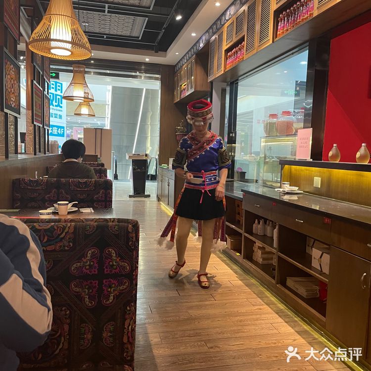 来来来，吃货们必打卡的贵州美食店[胜利]