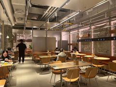 -老乡鸡(上海白玉兰广场店)