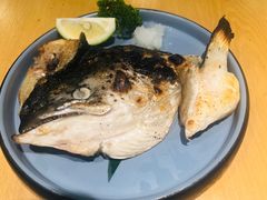 盐烤三文鱼头-沼津港渔市(宏伊国际广场店)