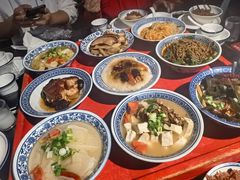 -蓝田九大碗民俗食府(蓝田店)