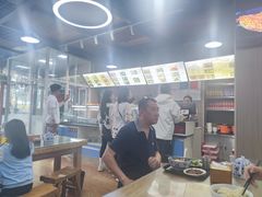 -陇上全荟兰州传统牛肉面(延吉路店)