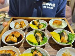 -围炉肉舍•炭烤活鳗•丹东海鲜烤肉(步行街店)