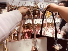 -名创优品(天河区正佳广场二店)