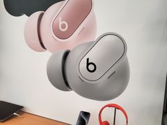 -Apple零售店(华贸购物中心店)