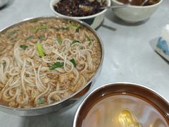 -正宗杨记普洱酸醋米线(总店)