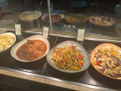 -大中华希尔顿酒店-念自助餐·嗨啤·小龙虾