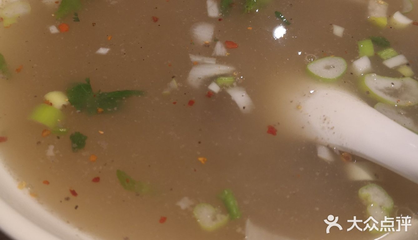 火烧不如岛城一汤的好吃 不太酥脆 有点硬