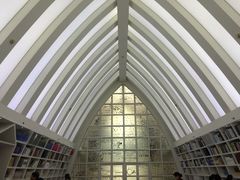 -钟书阁(松江泰晤士小镇店)