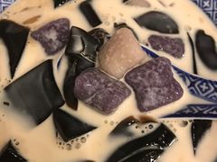 -黄氏许牛奶甜品专家(水晶街店)