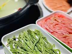 -钢管厂五区小郡肝串串香(奥克斯广场锦城万达店)