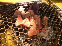 雪花80％厚切牛舌-老炉家木炭烤肉(长江国际店)