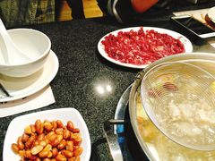 爽口嫩肉-名门潮牛·鲜牛肉海鲜火锅.烧烤自助餐厅(诚丰广场店)