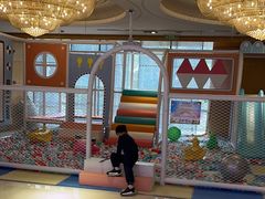 -昆山裕元花园酒店·温莎西餐厅