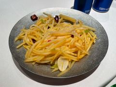 -耶里夏丽·新疆菜·28年喀什老馆(田林东路店)