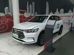 -上海华裕比亚迪4S店