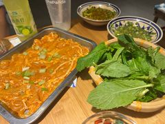 -洱火云南酸菜牛肉火锅(石景山当代商城店)