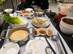 -红鼎豆捞·非遗鲍皇汤火锅(宝丰路店)