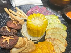 -雾山韩式烤肉·海南糟粕&椰子鸡火锅·海景餐厅(三亚绿发山海天JW万豪酒店)