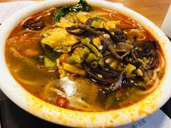 -水平有限螺蛳粉(宏达大厦店)