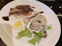 -大中华希尔顿酒店-念自助餐·嗨啤·小龙虾