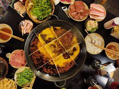 -岗上渣渣老火锅(两路口店)