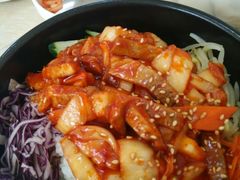 泡菜五花肉石锅拌饭-拌来拌去石鍋拌飯(文鼎店)