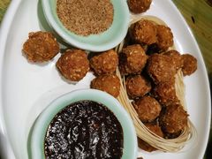 金牌干炸丸子-京味斋·北京烤鸭(北京南站洋桥店)