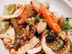 虎皮尖椒炒鲜鱿-新宝餐厅(流塘店)