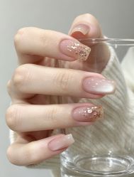 -H12 STAR日式美甲美睫专门店