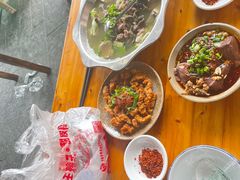 -谢老五跷脚牛肉·非遗传承店