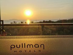 -三亚湾海居铂尔曼度假酒店