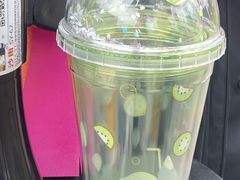 -东方体育中心(地铁站)