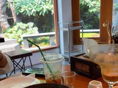 -Chom Cafe and Restaurant
