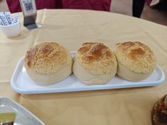 招牌流心菠萝包-吉莲利苑海鲜酒家(珠海拱北28年老字号店)