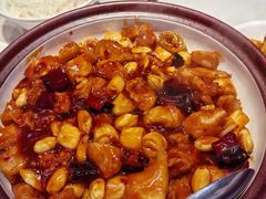 -渝是乎酸菜鱼·川渝小炒(新世界百货望京店)