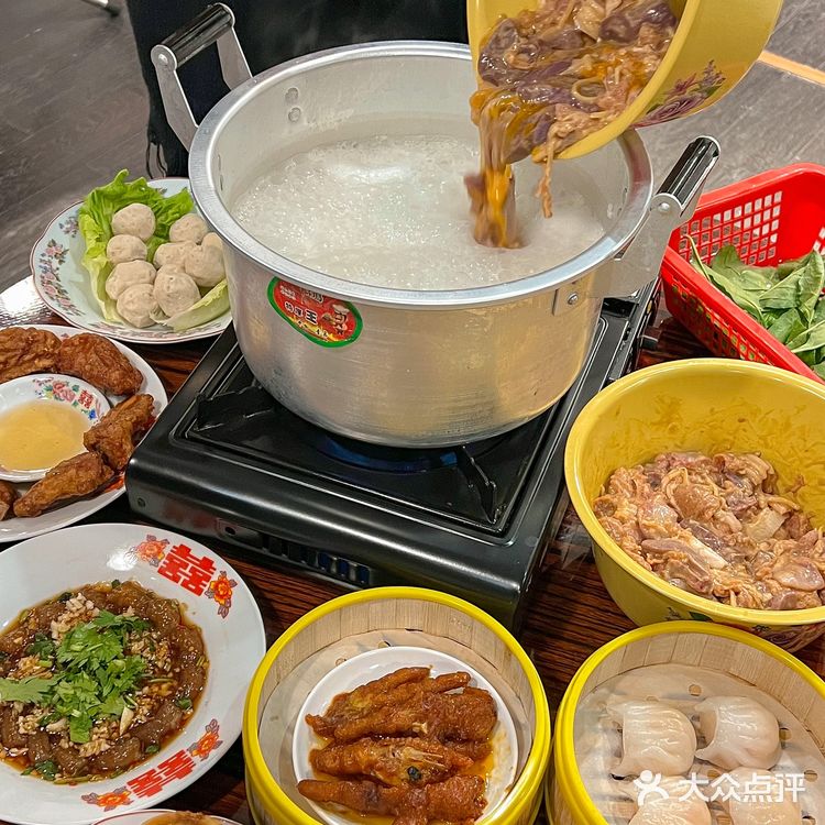 杭州坠地道的猪杂粥！真的好好吃！