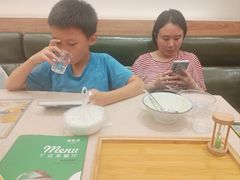 -佰搭果·广式茶餐厅(西华路店)